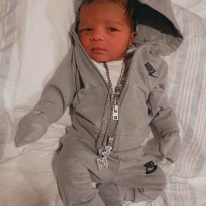 Meet your Posher, Julyya